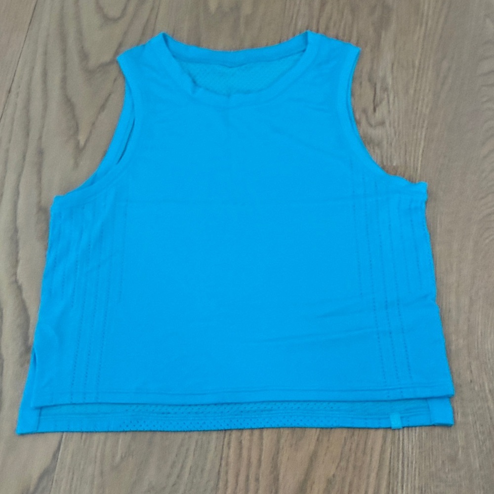 Hawaiian Blue Lululemon Train to Be Tank in size 0
